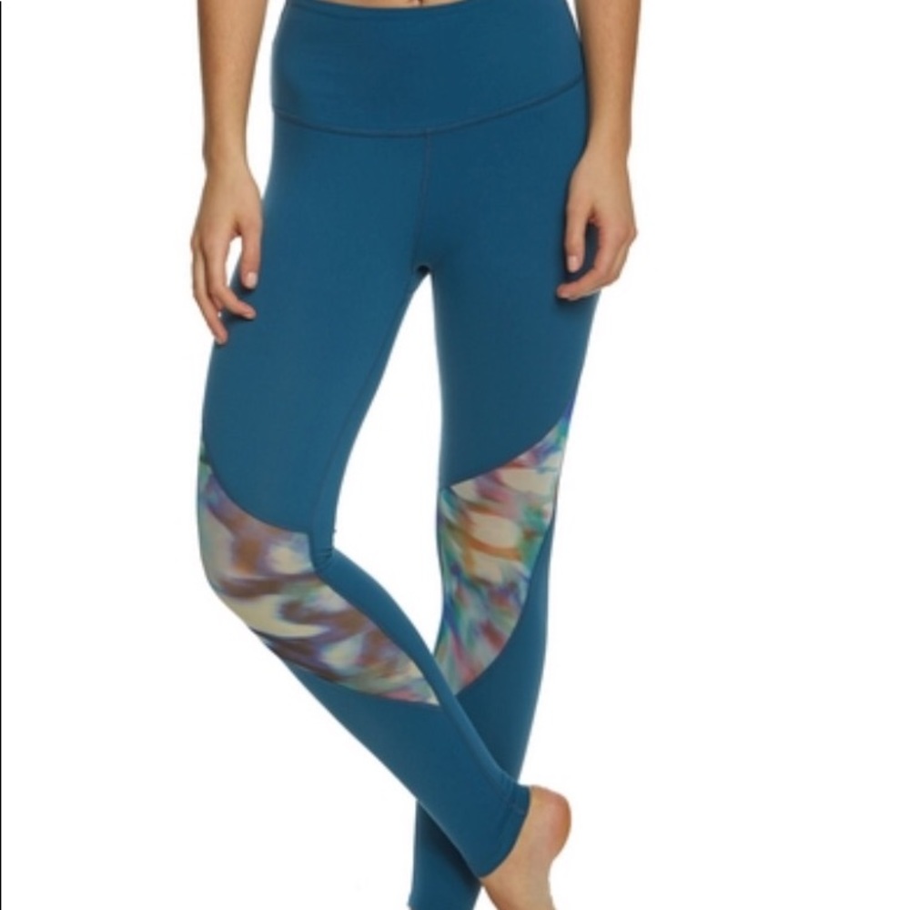 Beyond yoga leggings